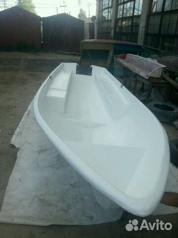 Лодка пластик V520A. Новая от производителя