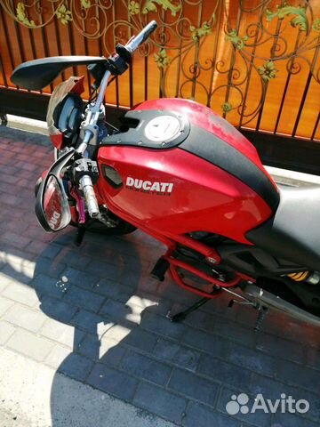 Продам мотоцикл Dukati monster 696