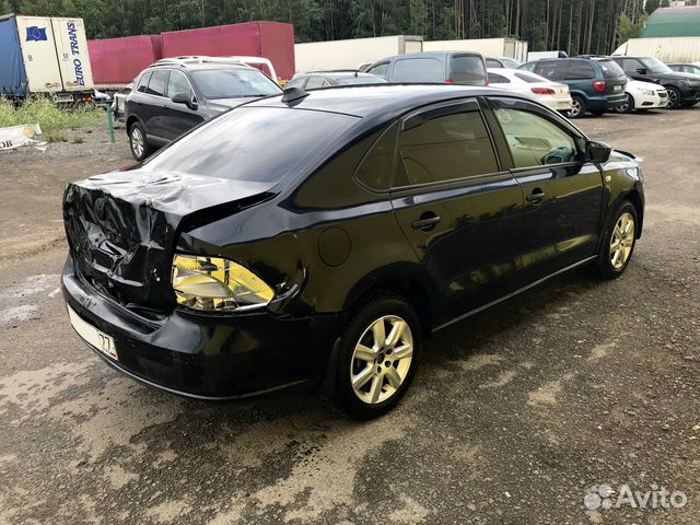 Volkswagen Polo 1.6 МТ, 2011, битый, 146 000 км