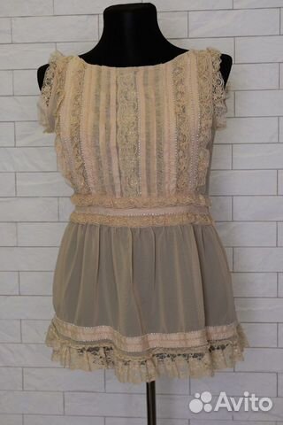 Топ бежевый приталенный RED Valentino Топ бежевый приталенный RED Valentino