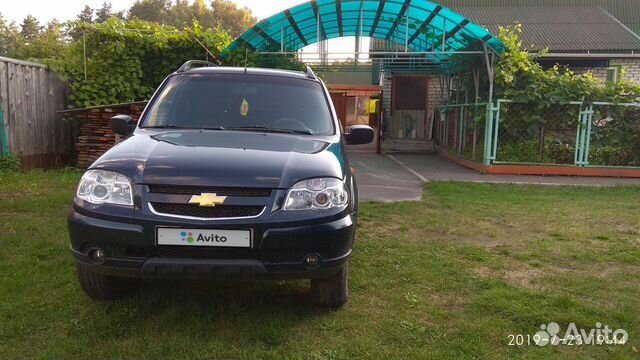 Chevrolet Niva 1.7 МТ, 2010, битый, 77 000 км