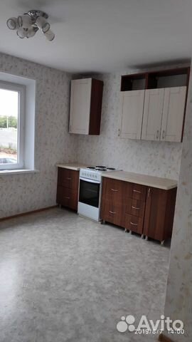 2-к квартира, 70 м², 1/10 эт.