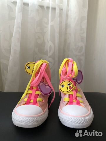 Продаются кеды Convers для девочки. Размер 32 (19