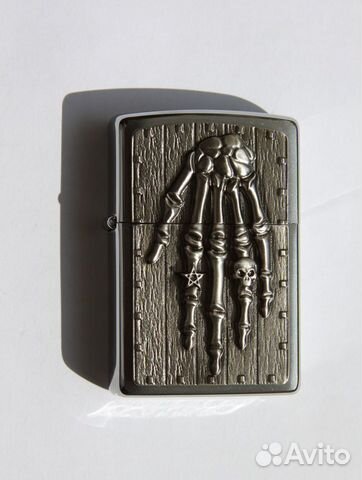 Зажигалка Zippo Skeleton Hand Зажигалка Zippo Skeleton Hand