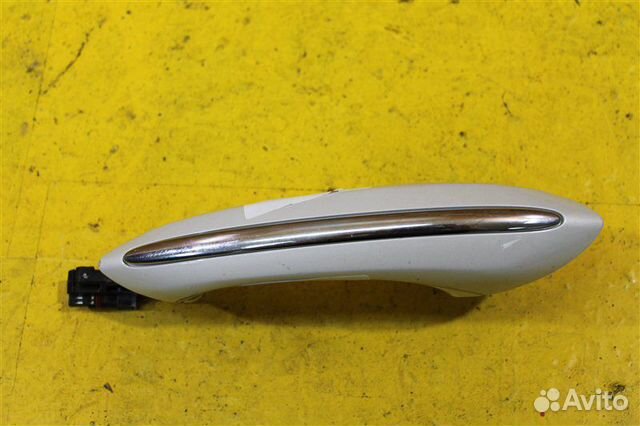 Ручка двери задняя левая Bmw 7 Series F01 F02 Ручка двери задняя левая Bmw 7 Series F01 F02