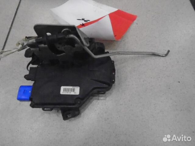 Замок двери Ауди А8 D3 2002-2010 передней правой