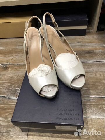 Босоножки Fabiani белые Босоножки Fabiani белые