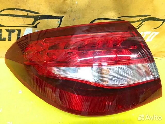 Фонарь задний левый Mercedes C-Classe W205