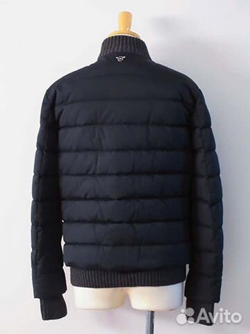 Чёрная куртка Emporio Armani оригинал Чёрная куртка Emporio Armani оригинал