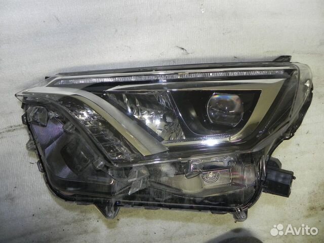 Фара передняя левая Toyota RAV4 CA40 Фара передняя левая Toyota RAV4 CA40