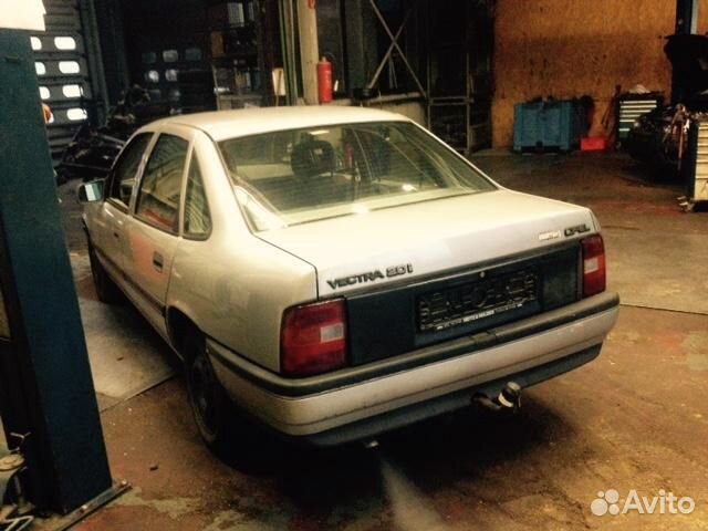 Разбор на запчасти Opel Vectra A 1988-1995