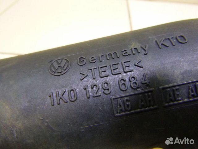 Патрубок воздушного фильтра VW Jetta