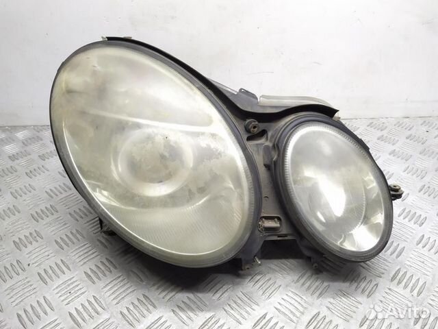 Фара правая Mercedes Benz E W211 2002-2006 Фара правая Mercedes Benz E W211 2002-2006