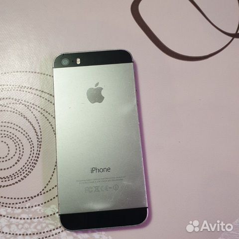 Телефон iPhone 5S 32gb Телефон iPhone 5S 32gb