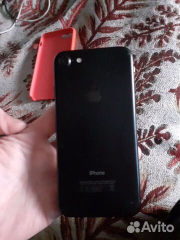 iPhone 7. 32GB iPhone 7. 32GB