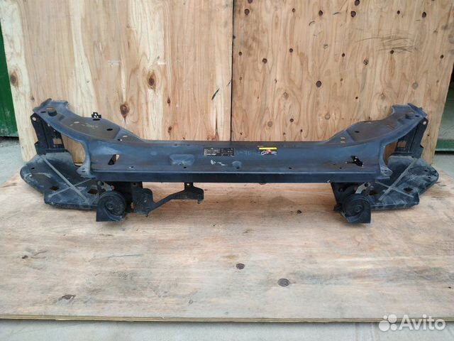 Передняя панель рамка радиатора Volvo S80 B4204T7 Передняя панель рамка радиатора Volvo S80 B4204T7