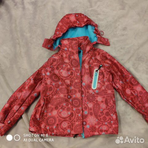 Ветровка для девочки 6-8 лет Ветровка для девочки 6-8 лет