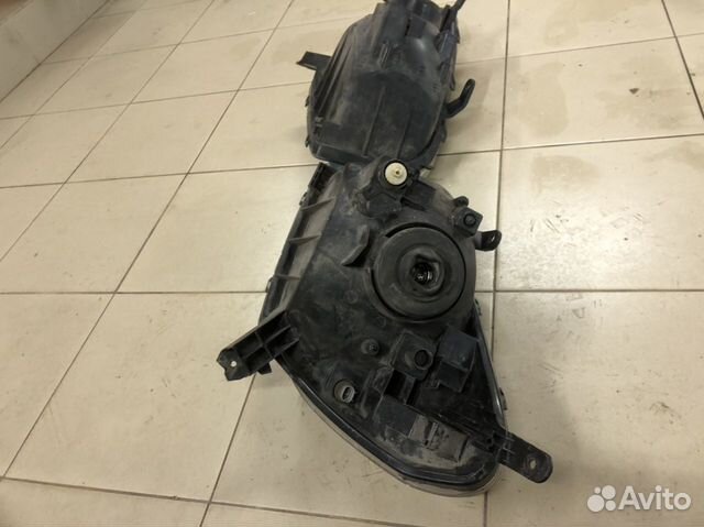 Фара toyota rav 4 2001 год