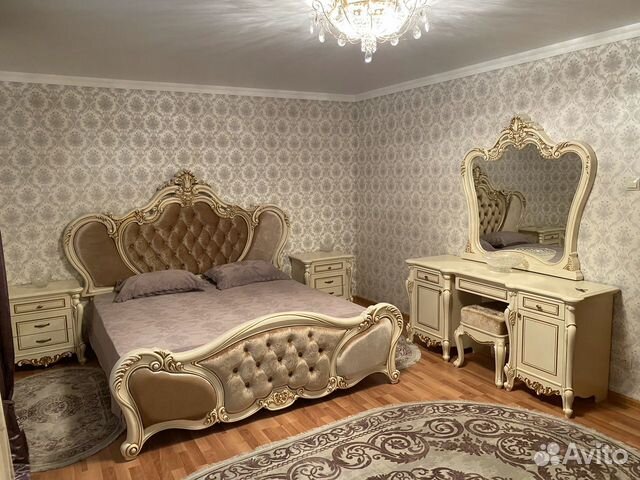 Спальный гарнитур