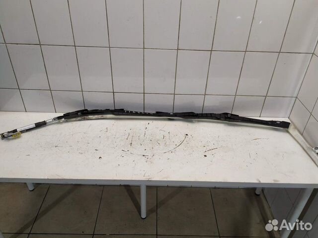 Шторка правая 1K5880742F VW Jetta 2006-2011 Шторка правая 1K5880742F VW Jetta 2006-2011