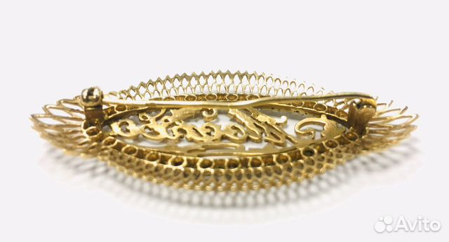 Золотая брошь