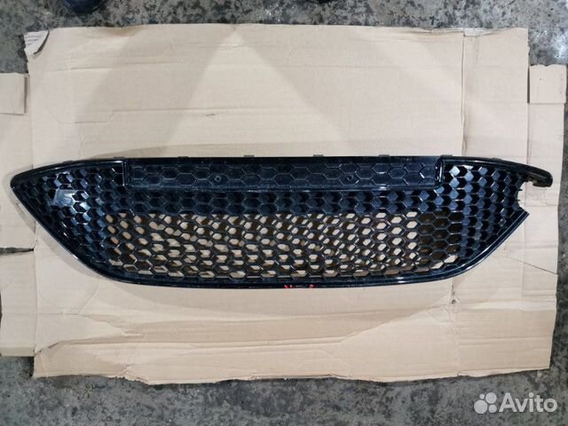Решетка радиатора передняя Ford Focus 3 St ST Решетка радиатора передняя Ford Focus 3 St ST