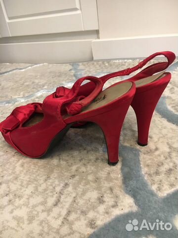 Туфли красные атласные 40 fioni night