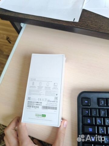 Продам Mi A3 4/64 blue