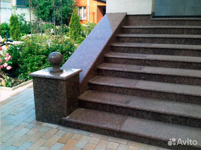 Ступени из гранита Империал Ред (Индия) Ступени из гранита Империал Ред (Индия)