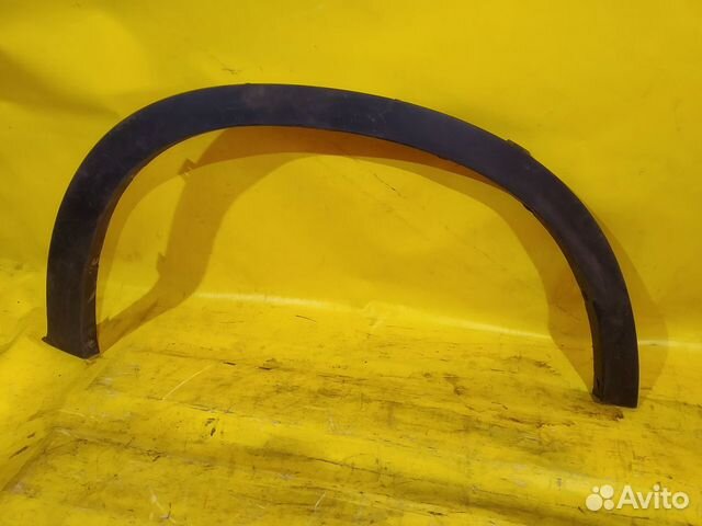 Накладка переднего крыла правого BMW X5 E70 бмв