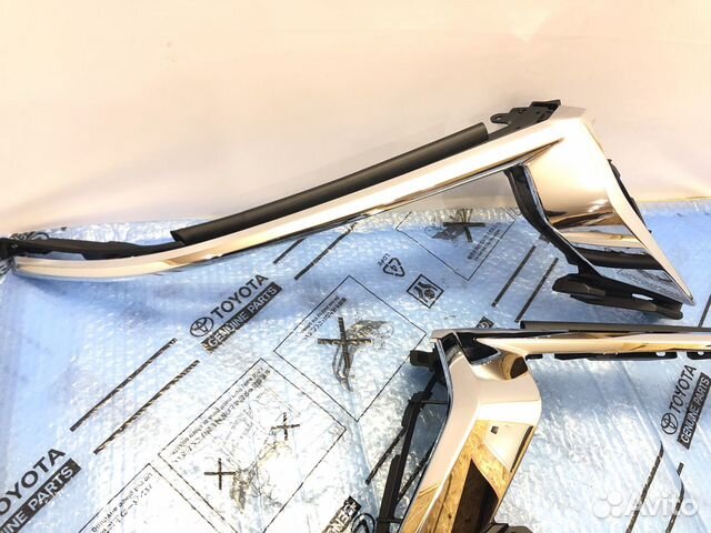 Хром на фары Toyota Land Cruiser Prado 150