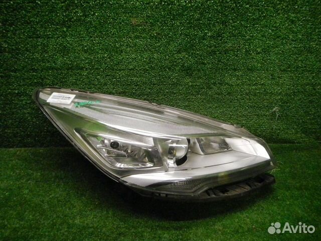 Фара правая Ford Kuga 2 (12-16) ксенон CV4413D154A