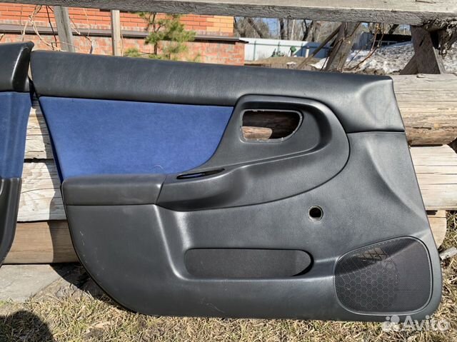Обшивки передних дверей Subaru Impreza wrx sti Обшивки передних дверей Subaru Impreza wrx sti