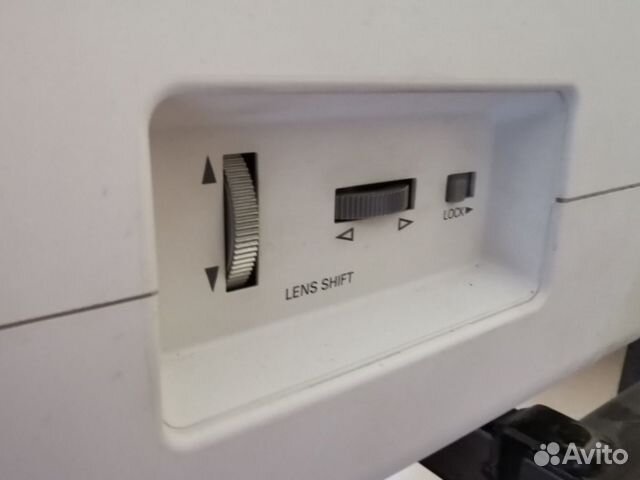 Кино проектор Sanyo plv-z700 Кино проектор Sanyo plv-z700