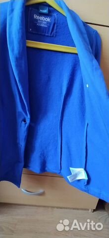 Жакет reebok чуть приталенный р 42-44 Жакет reebok чуть приталенный р 42-44