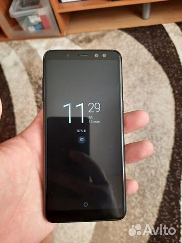 Телефон SAMSUNG Galaxy A8 Телефон SAMSUNG Galaxy A8