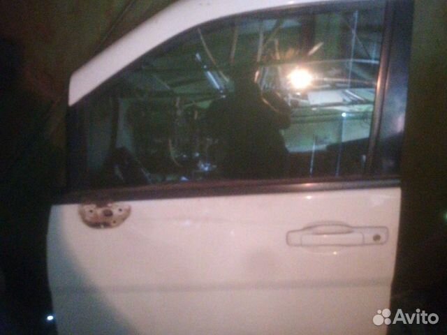 Двери на nissan serena Двери на nissan serena