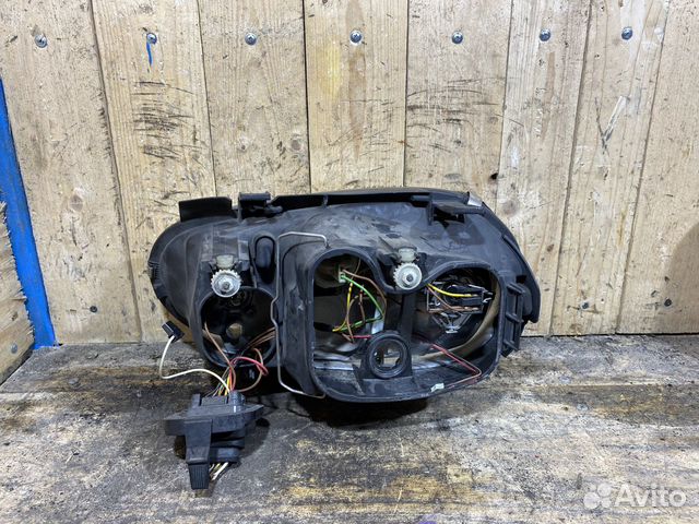 Фара передняя правая Volkswagen Golf 4 140854 Фара передняя правая Volkswagen Golf 4 140854