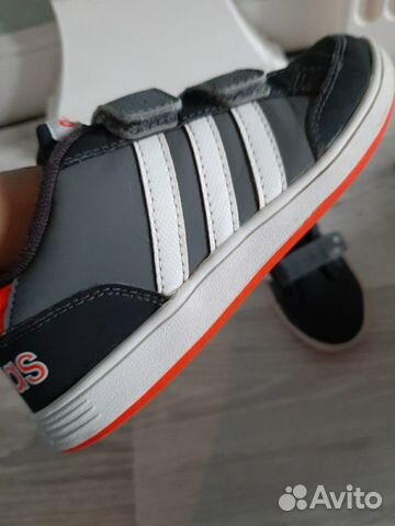 Кроссовки Adidas для мальчика 33 размер Кроссовки Adidas для мальчика 33 размер