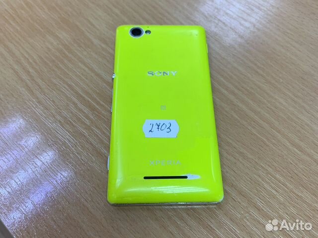 Телефон Sony C1905 (sn yt910f19ee) Телефон Sony C1905 (sn yt910f19ee)