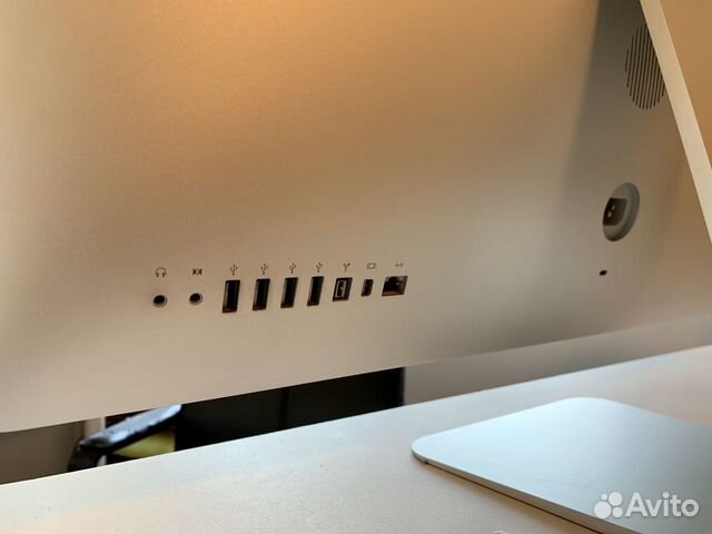 Apple iMac 27’ mid 2010 Apple iMac 27’ mid 2010