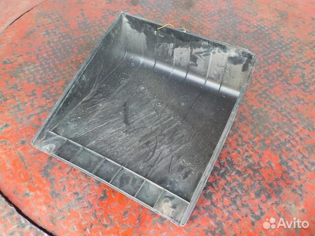 Крышка ящика акб ман тгл (MAN TGL) 81418600083 Крышка ящика акб ман тгл (MAN TGL) 81418600083