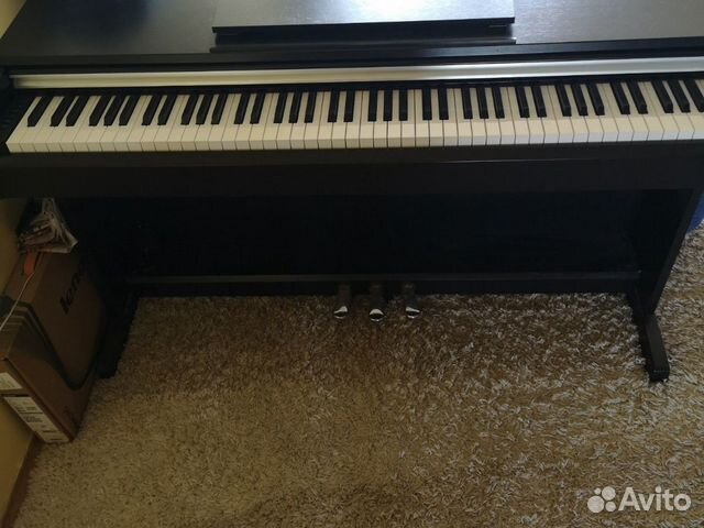 Цифровое пианино Yamaha Arius YDP-142 Цифровое пианино Yamaha Arius YDP-142