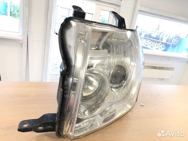 Фара передняя левая Mitsubishi Pajero 4 V87W 2006