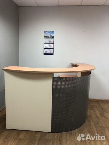 Стойка ресепшн