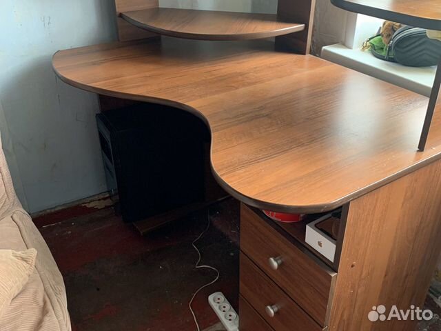 Компьютерный стол Компьютерный стол