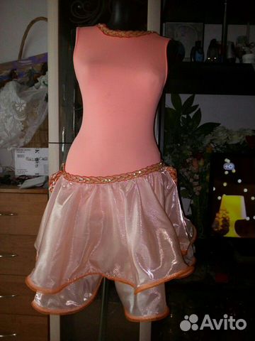 Платье для бальных танцев