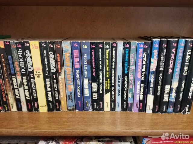 Книги(романы,сатирические романы-фарс,детективы)