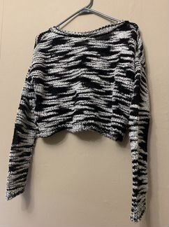 Укороченный свитер