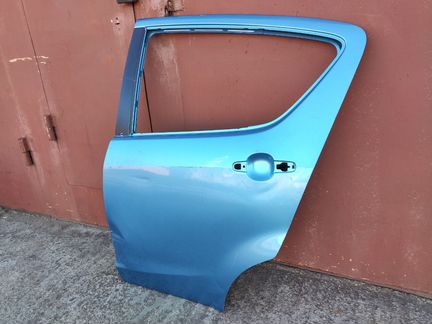 Дверь Suzuki Splash левая задняя оригинал